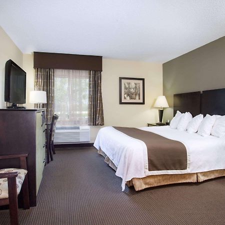 Hotel Baymont By Wyndham Dale Exteriér fotografie