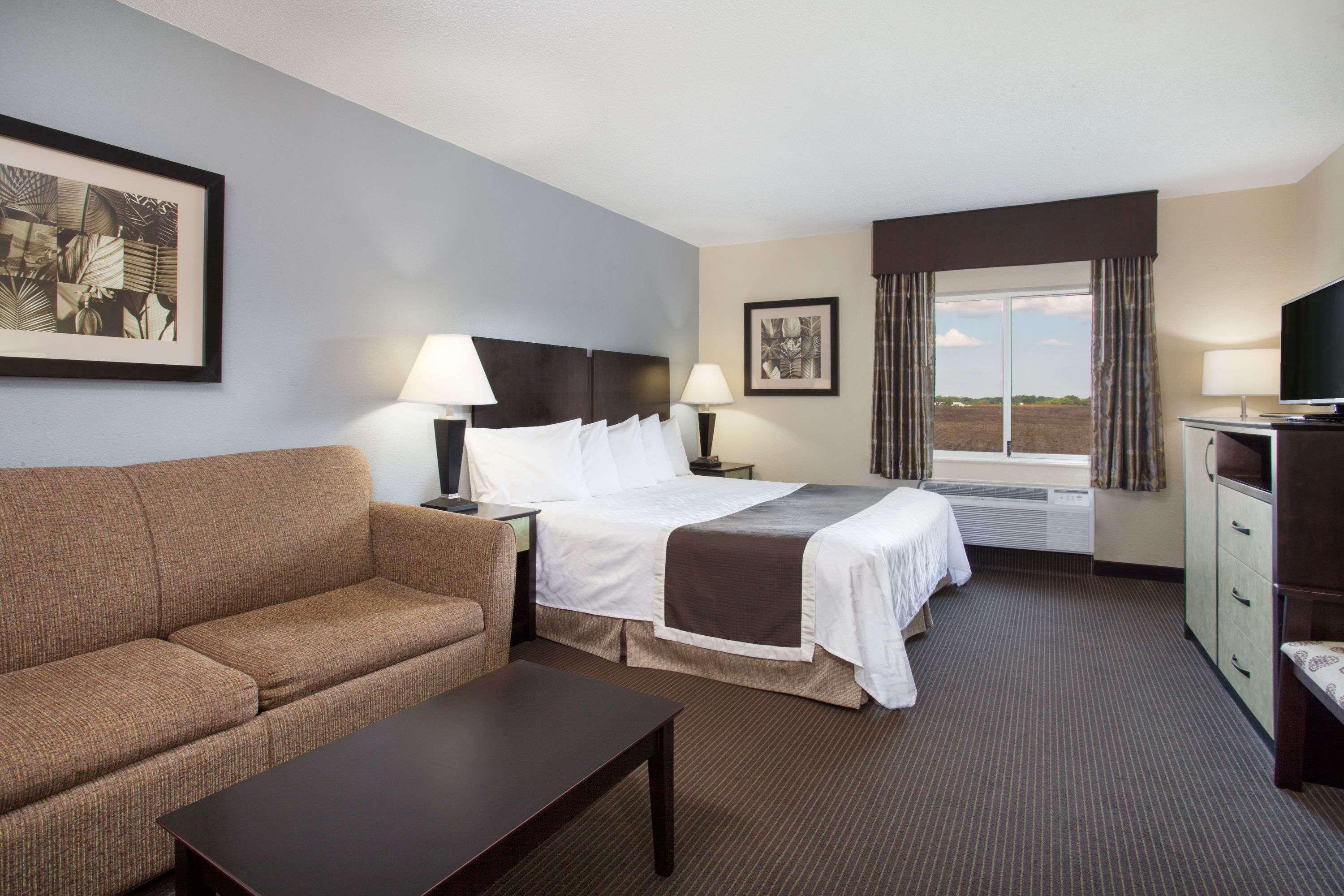 Hotel Baymont By Wyndham Dale Exteriér fotografie