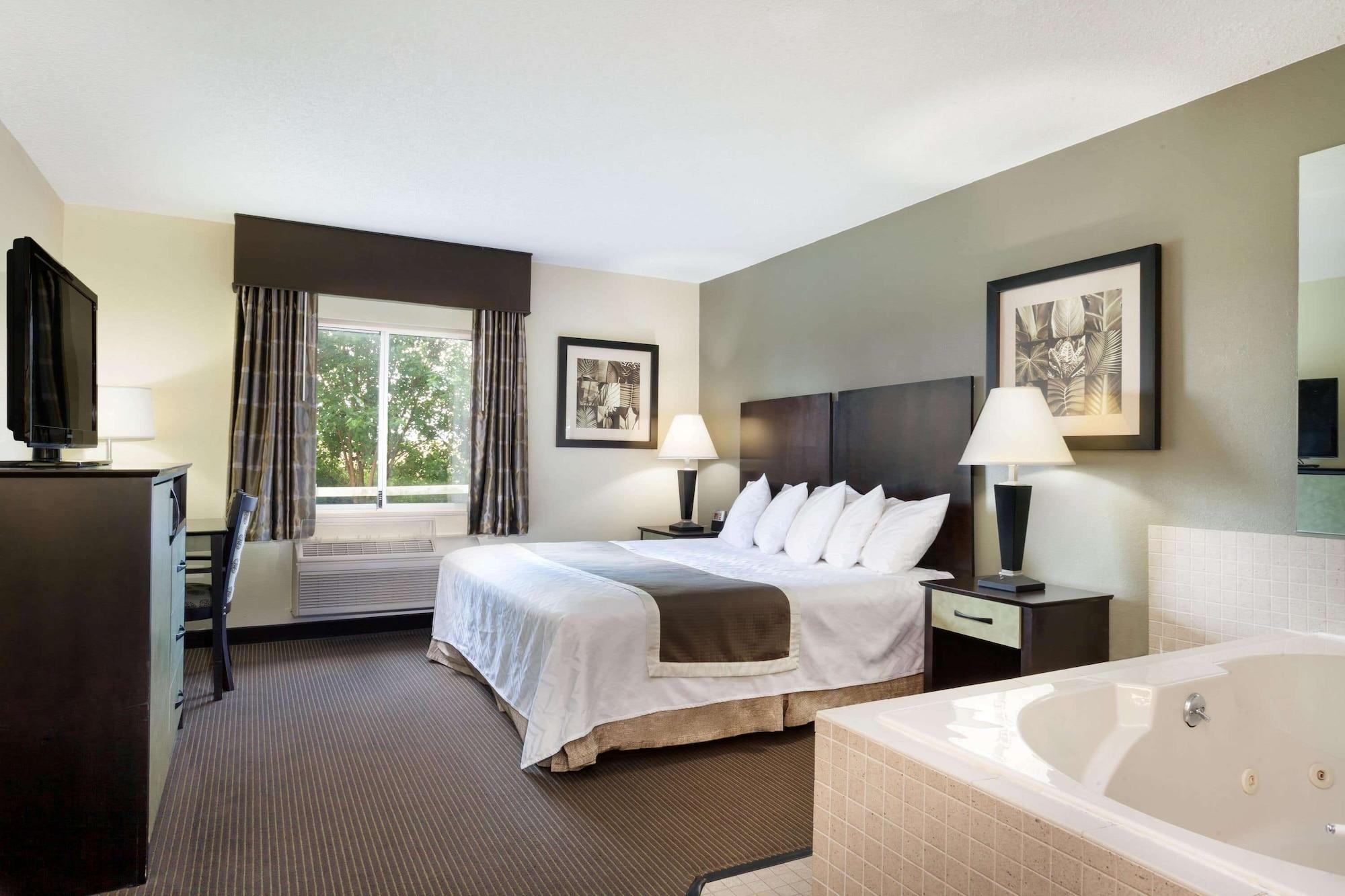 Hotel Baymont By Wyndham Dale Exteriér fotografie